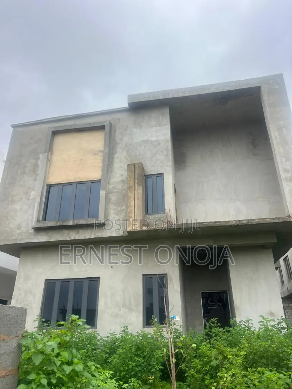 5bdrm Duplex in Karsana for sale in Karsana