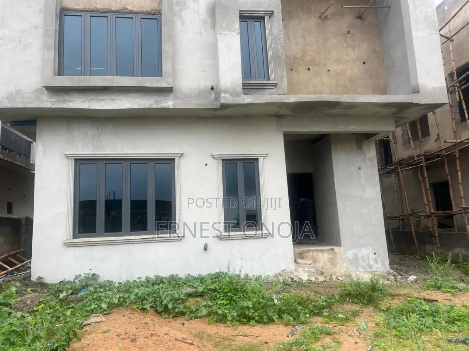 5bdrm Duplex in Karsana for sale in Karsana