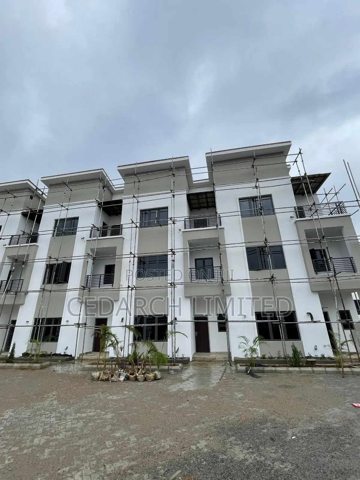 4bdrm Townhouse/Terrace in Jahi for sale in Jahi