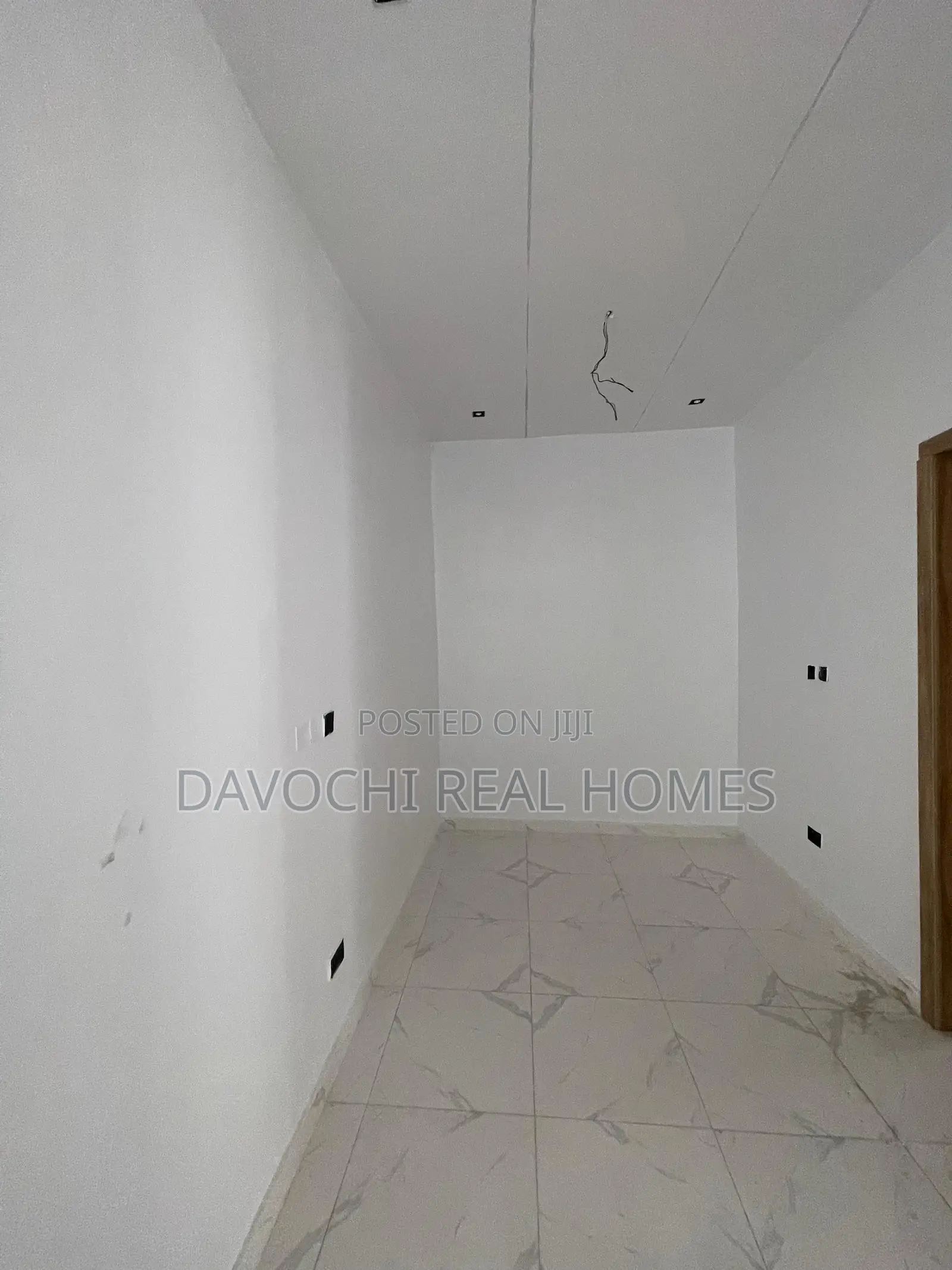 4bdrm Duplex in Ikota for sale in Ikota