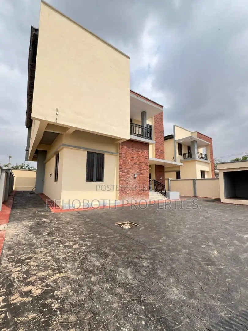 3bdrm Duplex in Plaintation More, Ibadan for sale in Ibadan