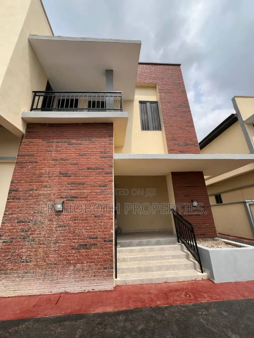 3bdrm Duplex in Plaintation More, Ibadan for sale in Ibadan