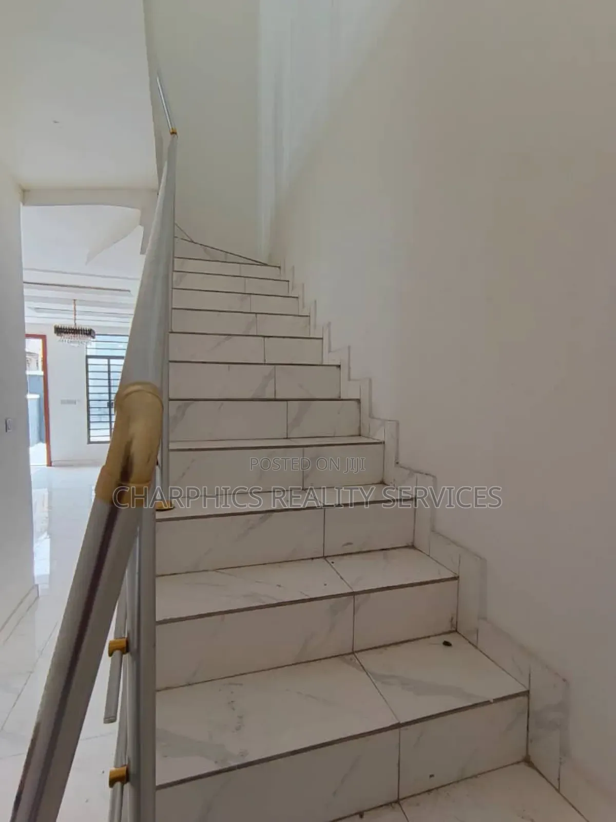 4bdrm Duplex in Ikota for rent in Ikota