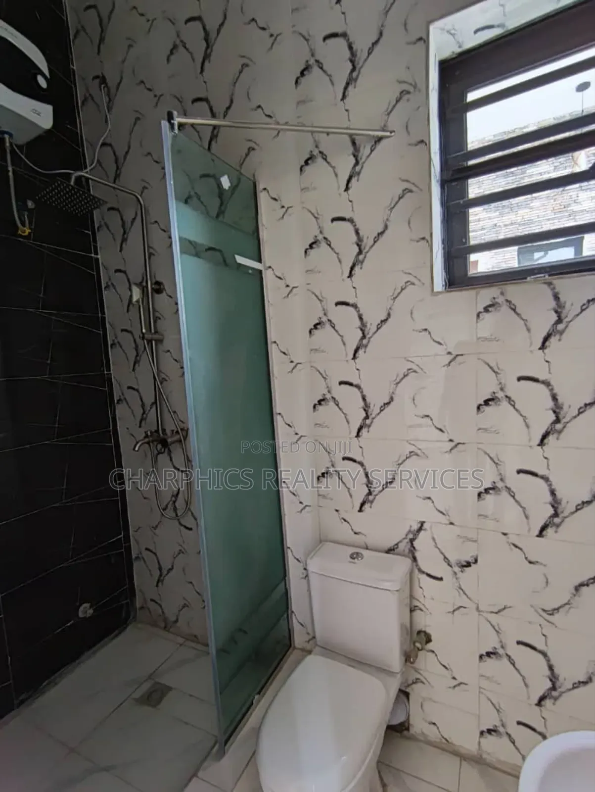 4bdrm Duplex in Ikota for rent in Ikota