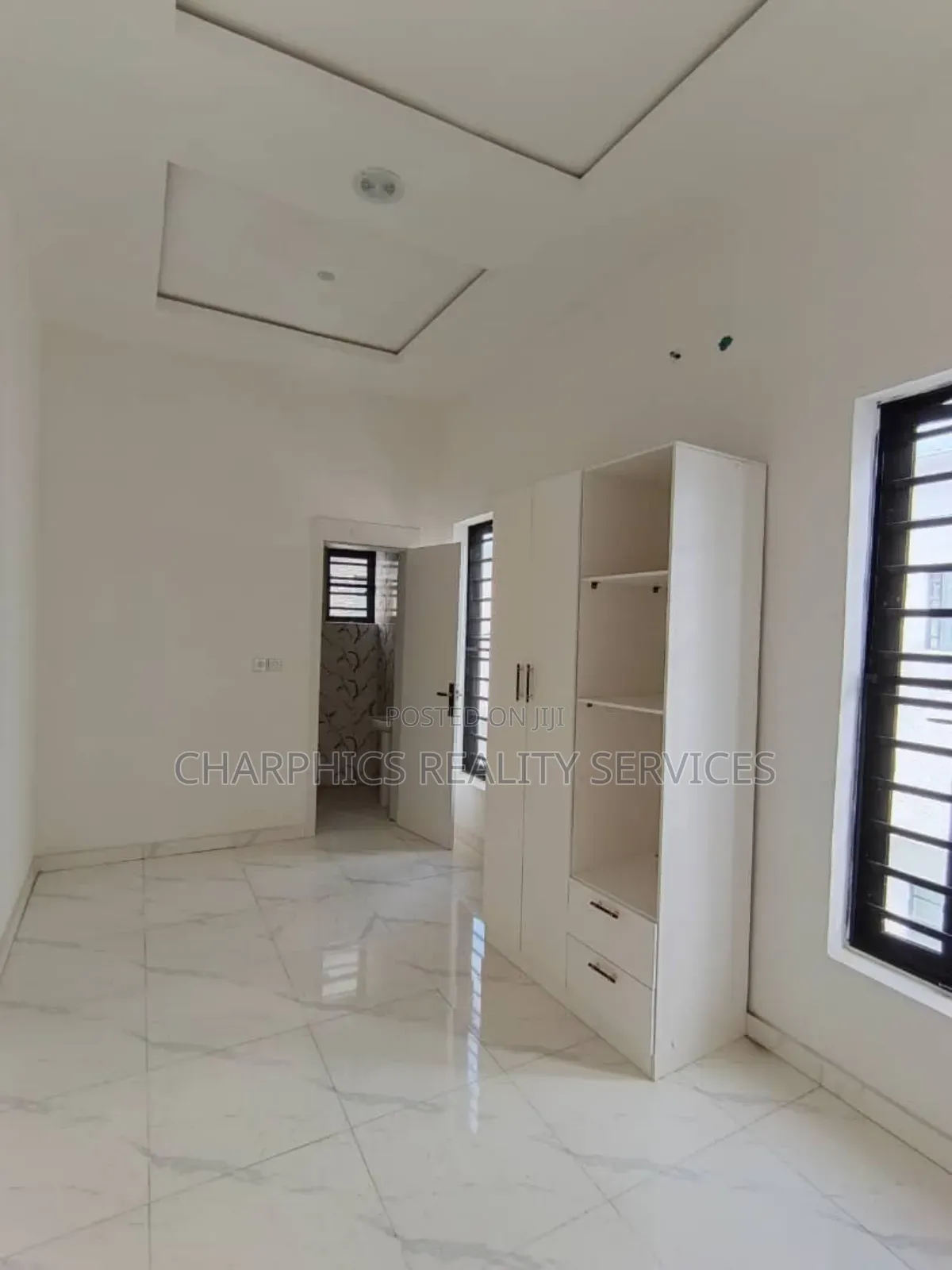 4bdrm Duplex in Ikota for rent in Ikota
