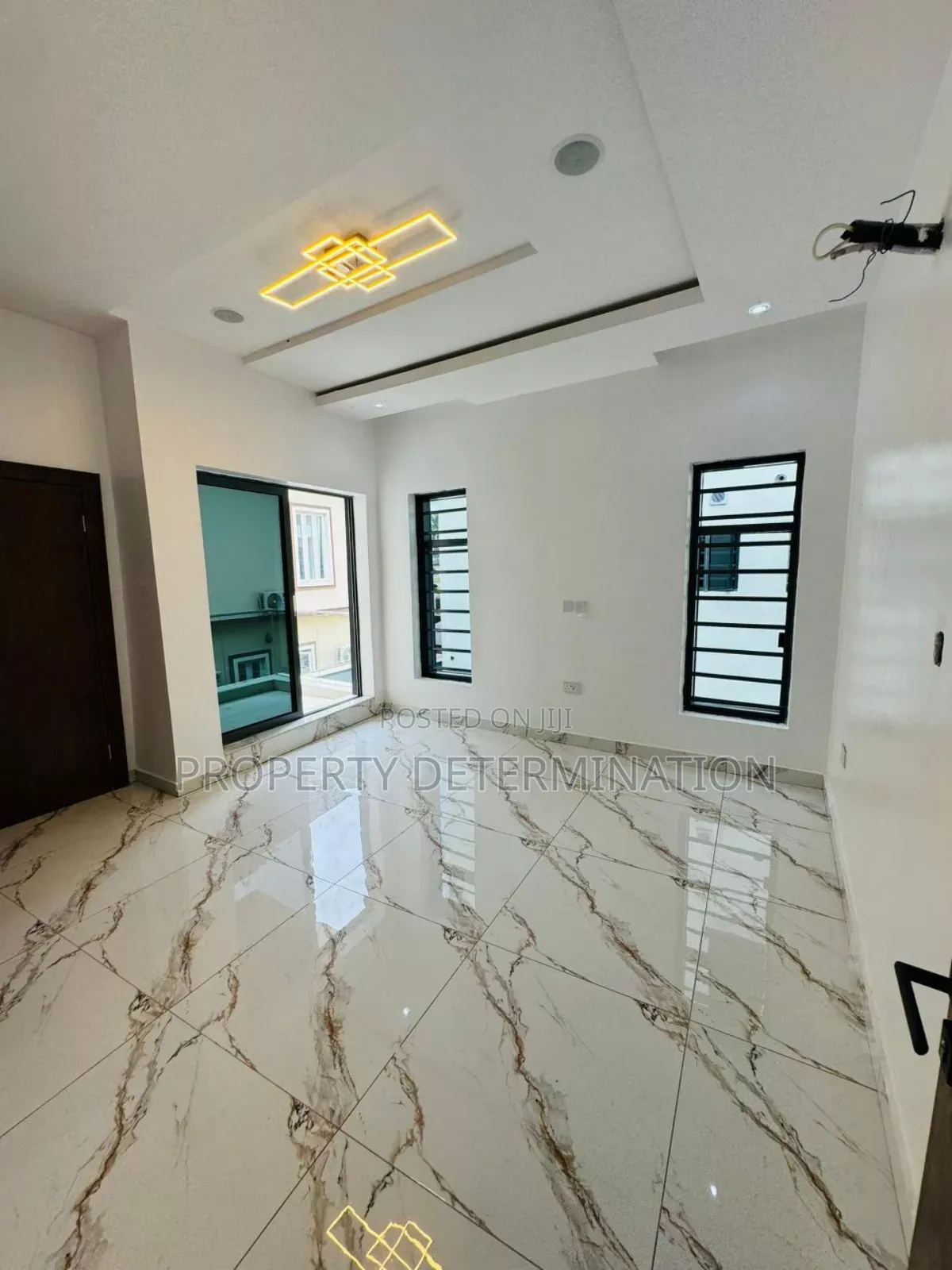 5bdrm Duplex in Omole Phase 2 Estate for sale in Omole Phase 2
