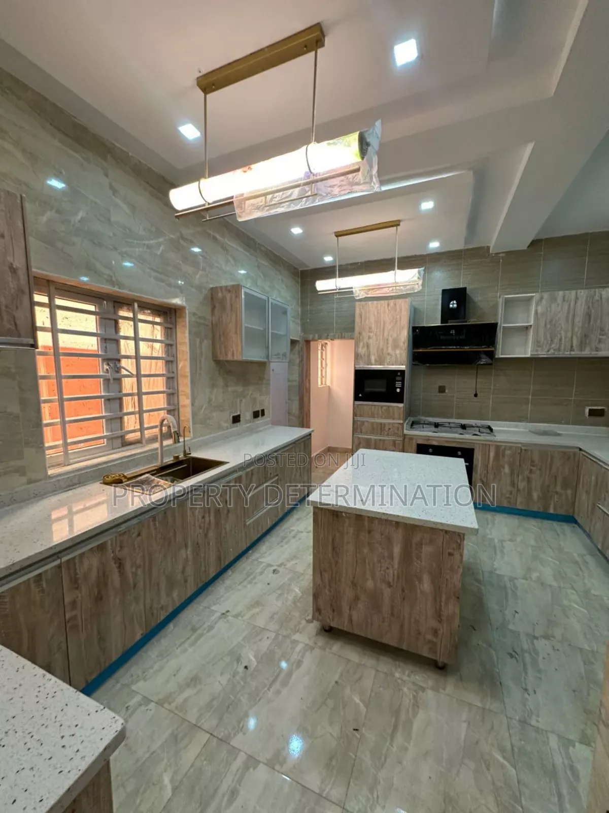 5bdrm Duplex in Omole Estate Phase 2 for sale in Omole Phase 2