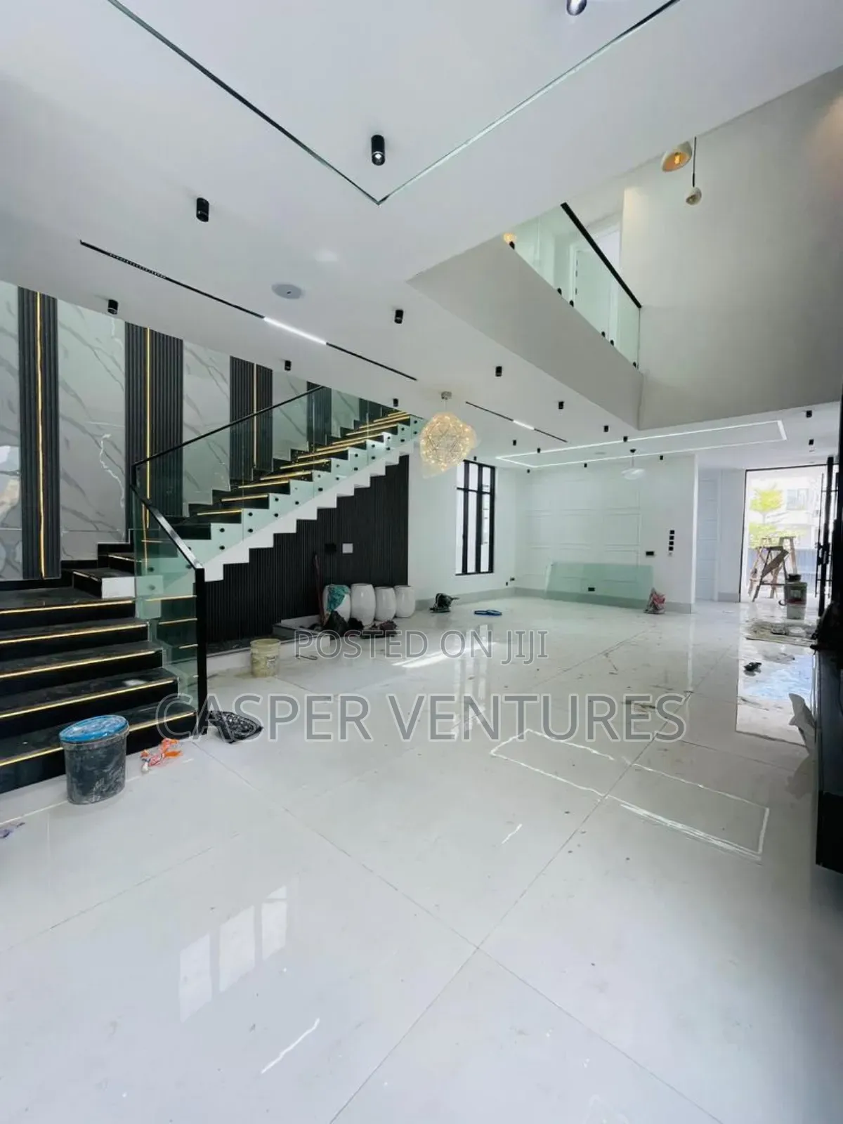 5bdrm Duplex in Royal, Lekki for sale in Lekki