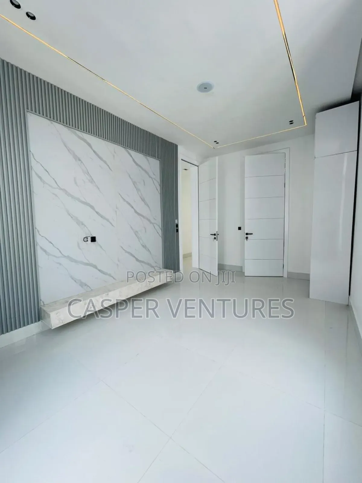 5bdrm Duplex in Royal, Lekki for sale in Lekki