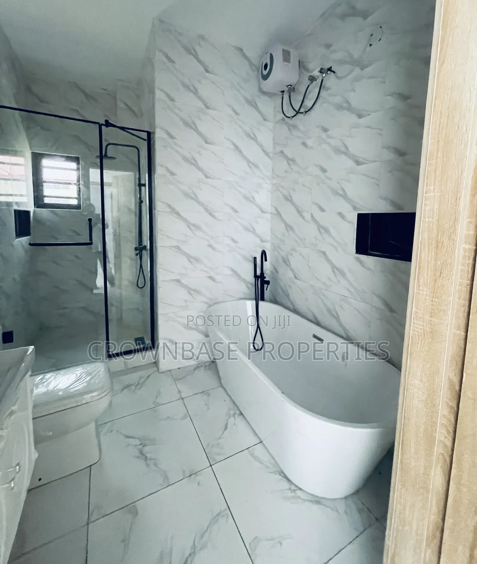 5bdrm Duplex in Sangotedo for sale in Sangotedo