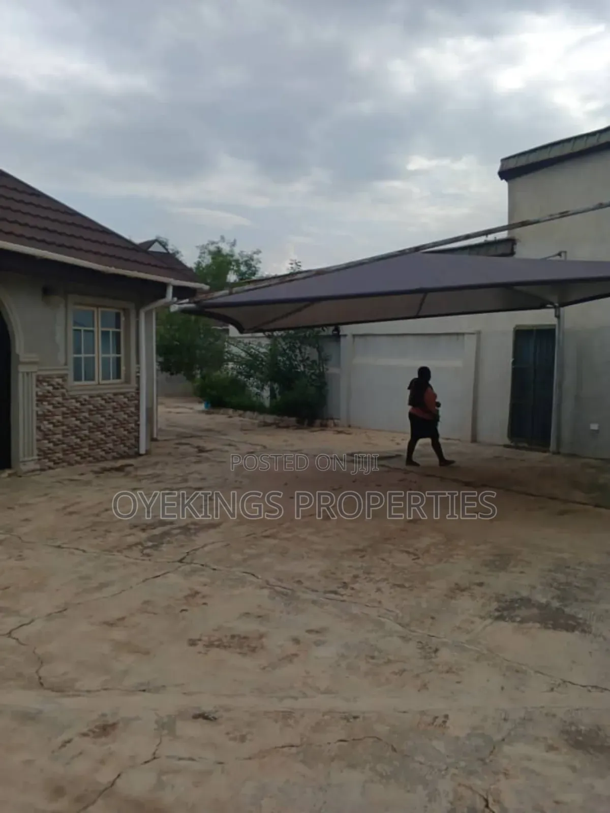 4bdrm Bungalow in Aseyori Estate, Ologuneru for sale in Ologuneru