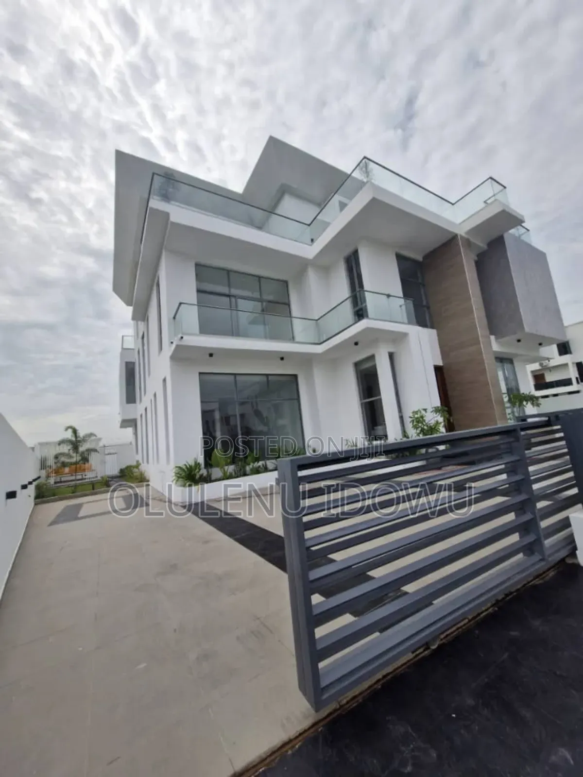 Furnished 5bdrm Duplex in Osapa london for sale in Osapa london