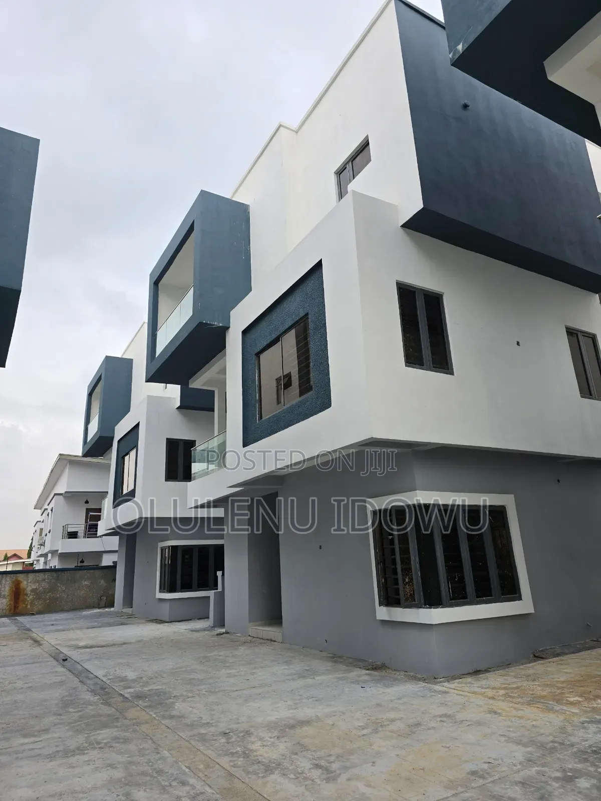 Furnished 4bdrm Duplex in Lekki Phase 2 for sale in Lekki Phase 2