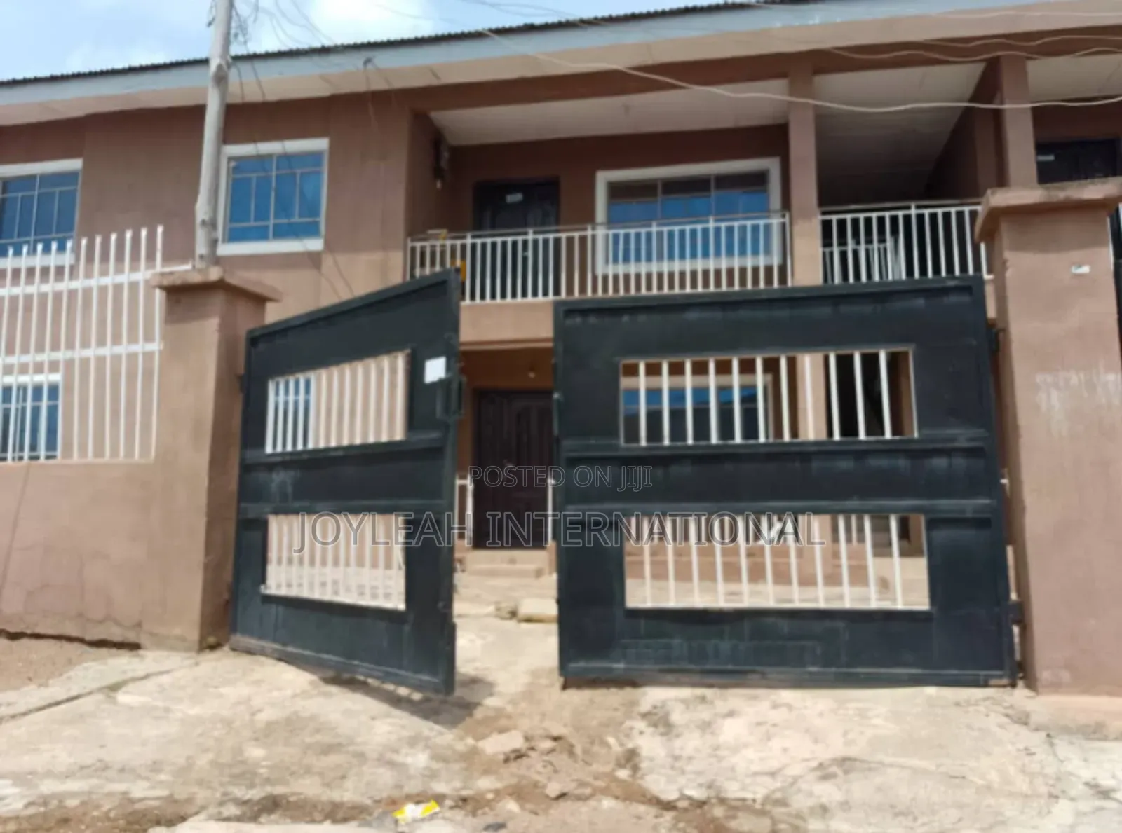 12bdrm Apartment in Dada Estate, Osogbo for sale in Osogbo