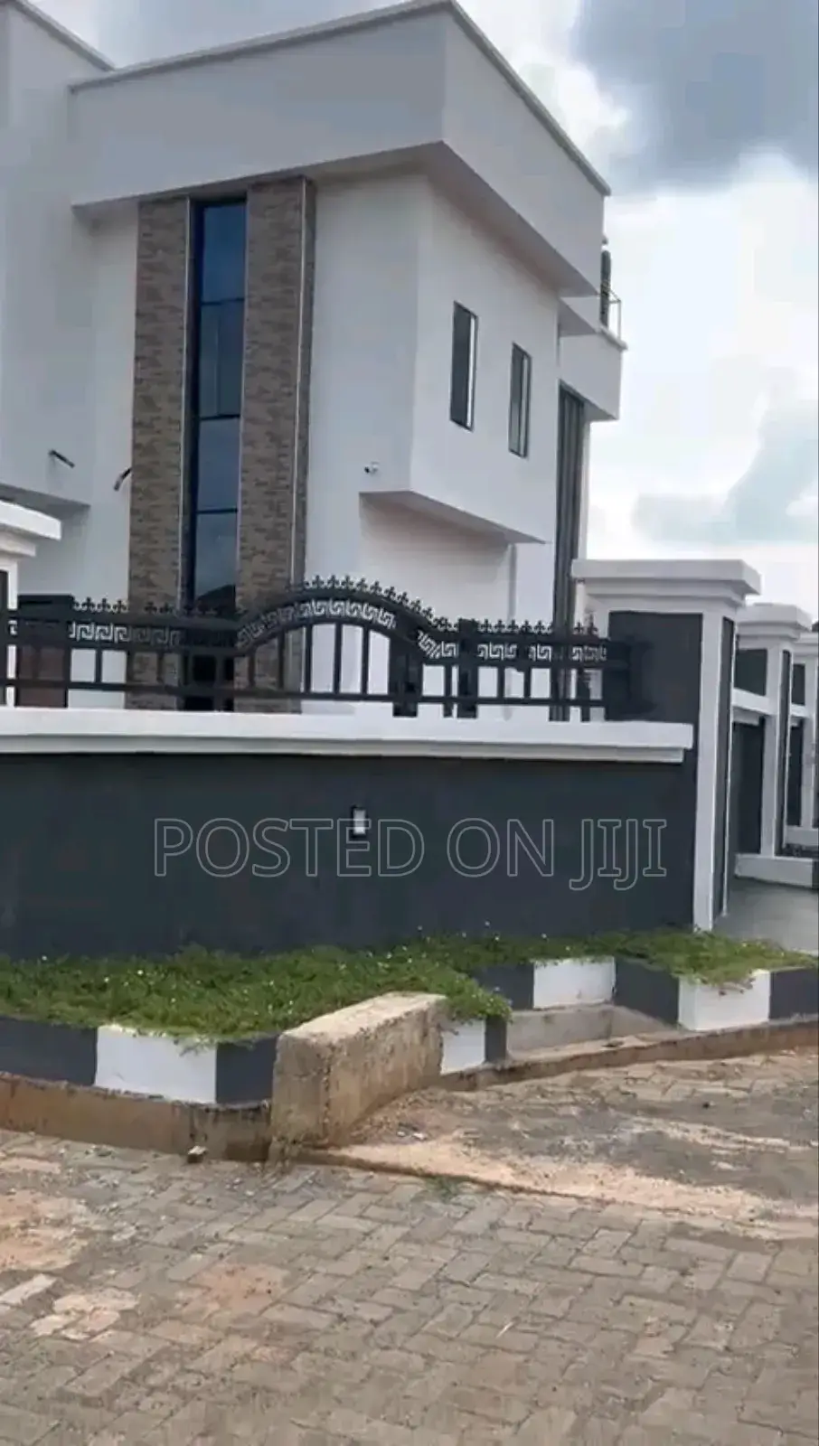 Furnished 4bdrm Duplex in Helui Gated Estate, Enugu for sale in Enugu