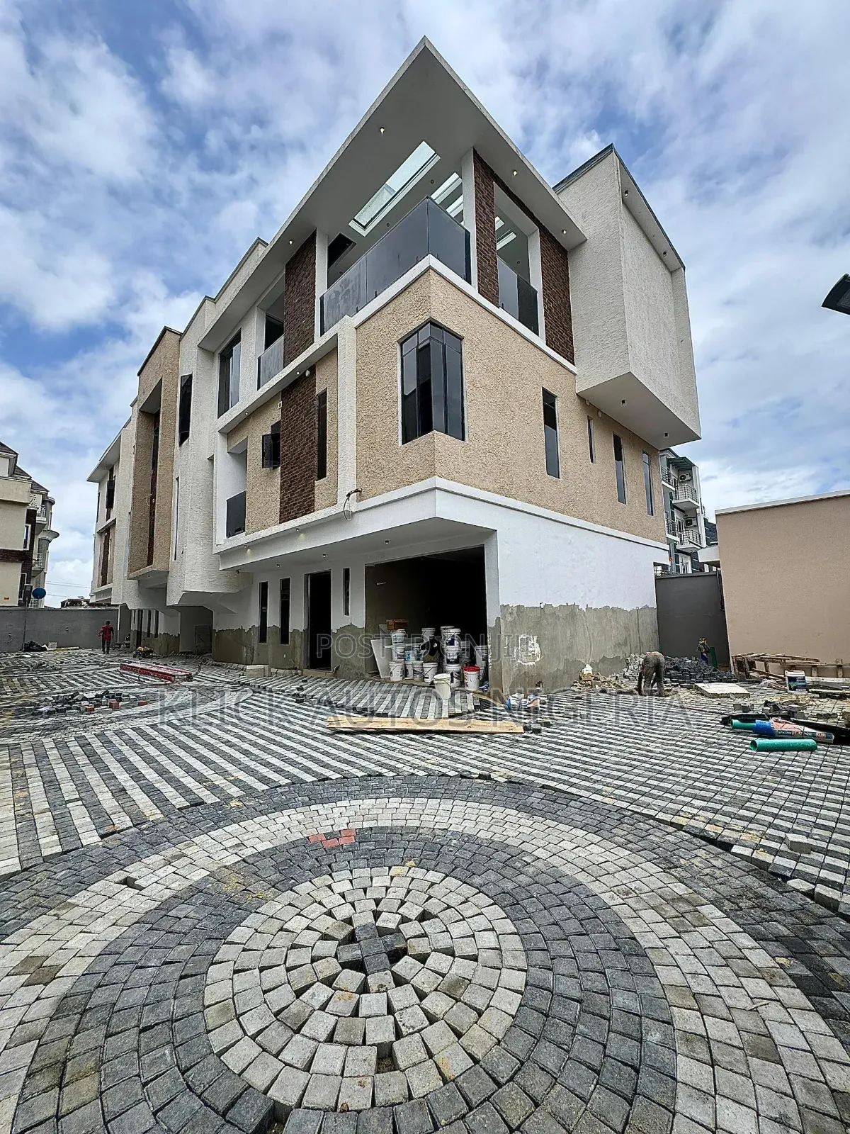 4bdrm Townhouse/Terrace in Lekki Phase 1 for sale in Lekki Phase 1
