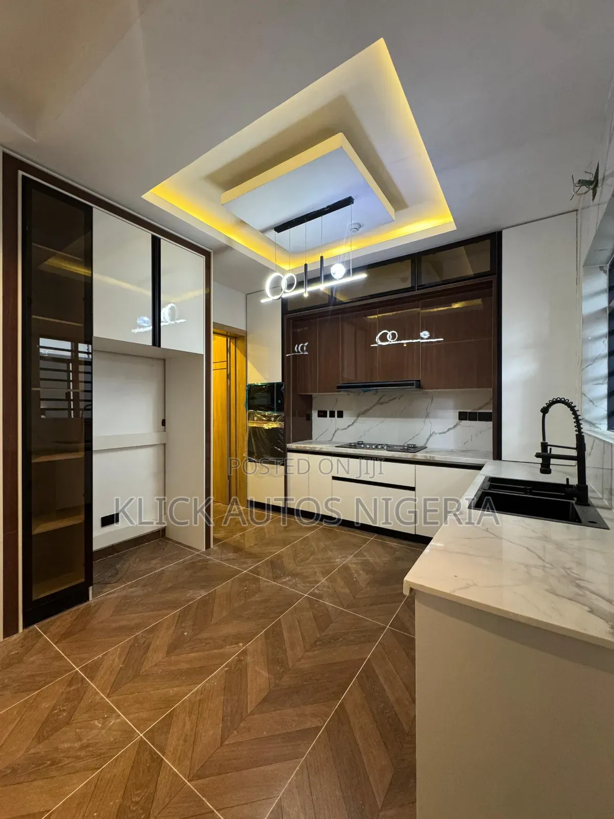 4bdrm Townhouse/Terrace in Lekki Phase 1 for sale in Lekki Phase 1