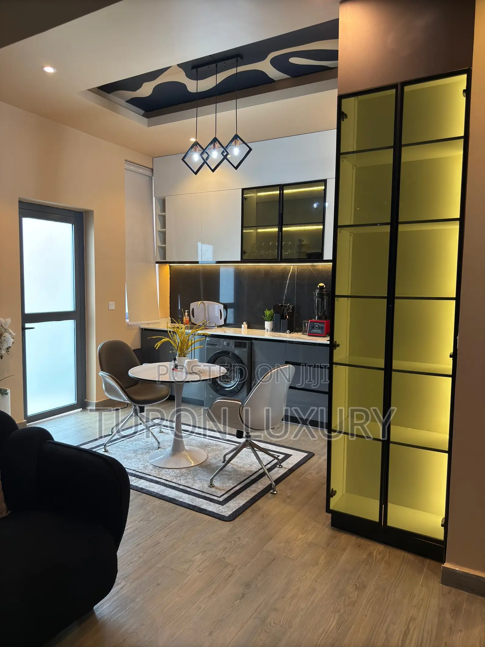 Luxury 1bedroom Loft With Pool in Lekki