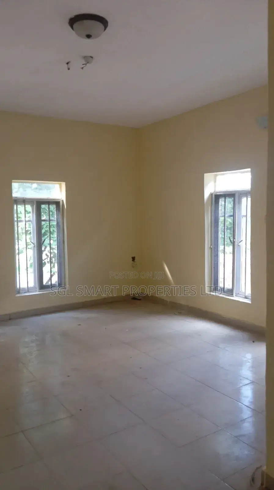 3bdrm Apartment in Commissioner Quoters, Awka for rent in Awka