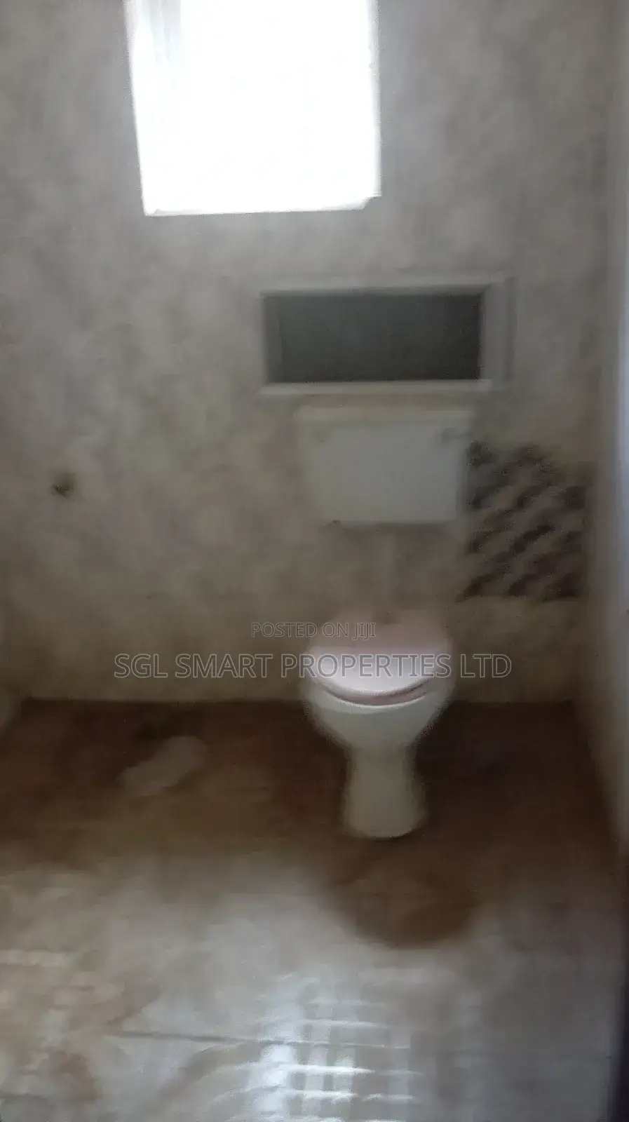 3bdrm Apartment in Commissioner Quoters, Awka for rent in Awka