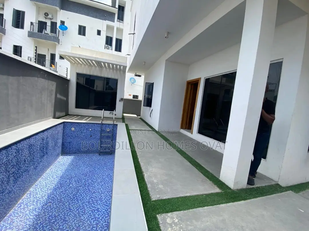 4bdrm Duplex in Lekki for sale in Lekki