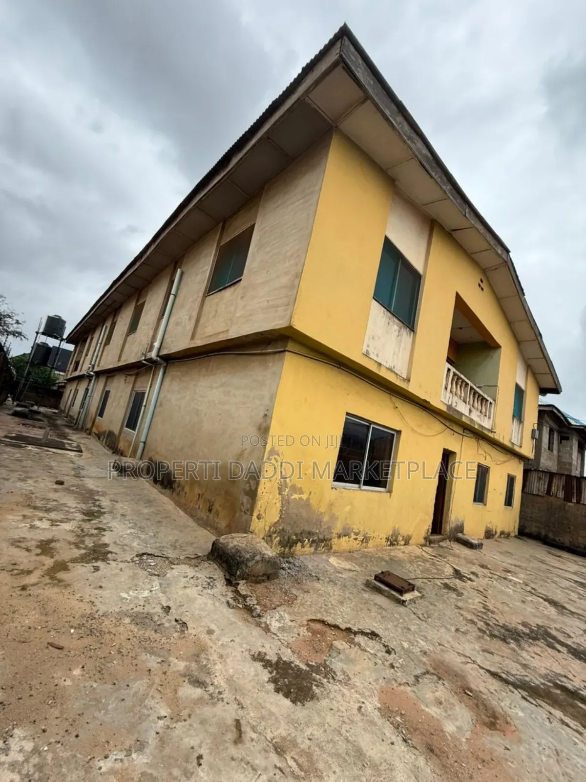 8bdrm Block of Flats in Ayobo for sale in Ayobo