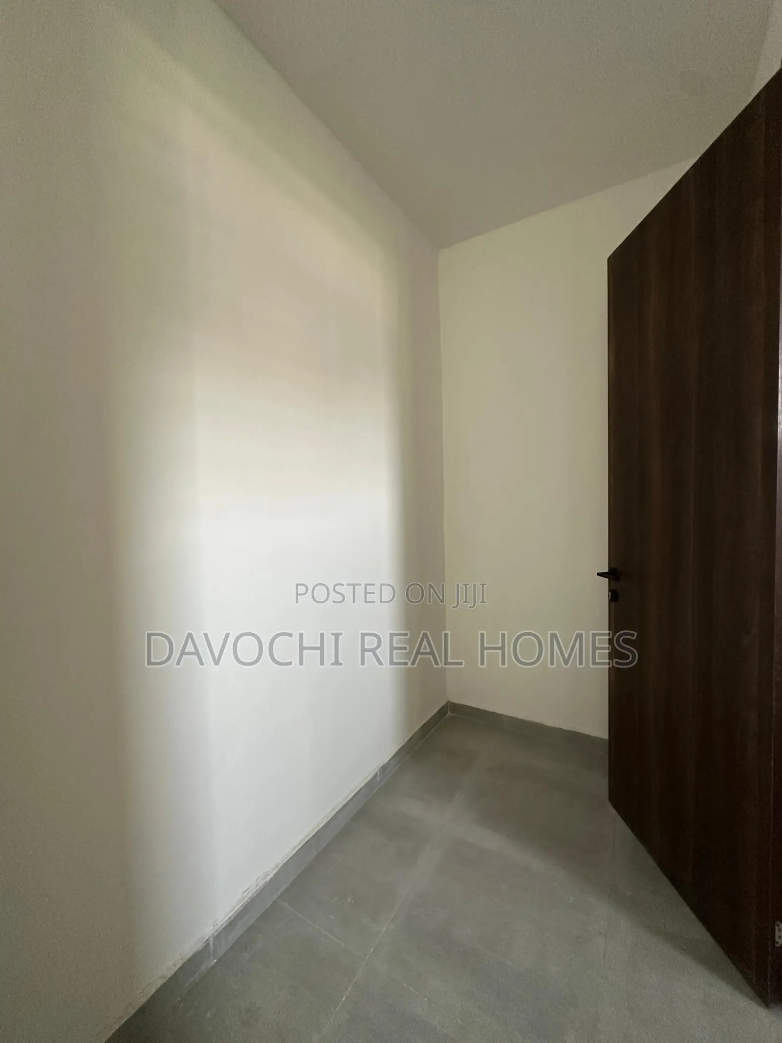 4bdrm Duplex in Lekki Phase1 for sale in Lekki Phase 1