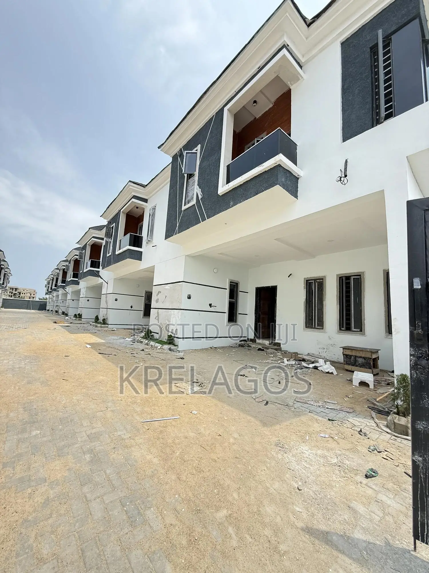 3bdrm Duplex in Off Lekki-Epe Expressway for sale in Off Lekki-Epe Expressway