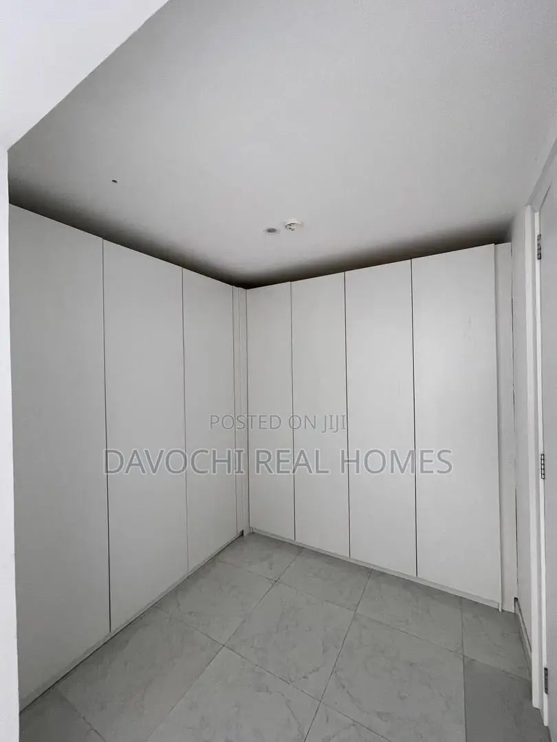 Luxurious 4 Bedroom Penthouse for Sale in Victoria Island Extension