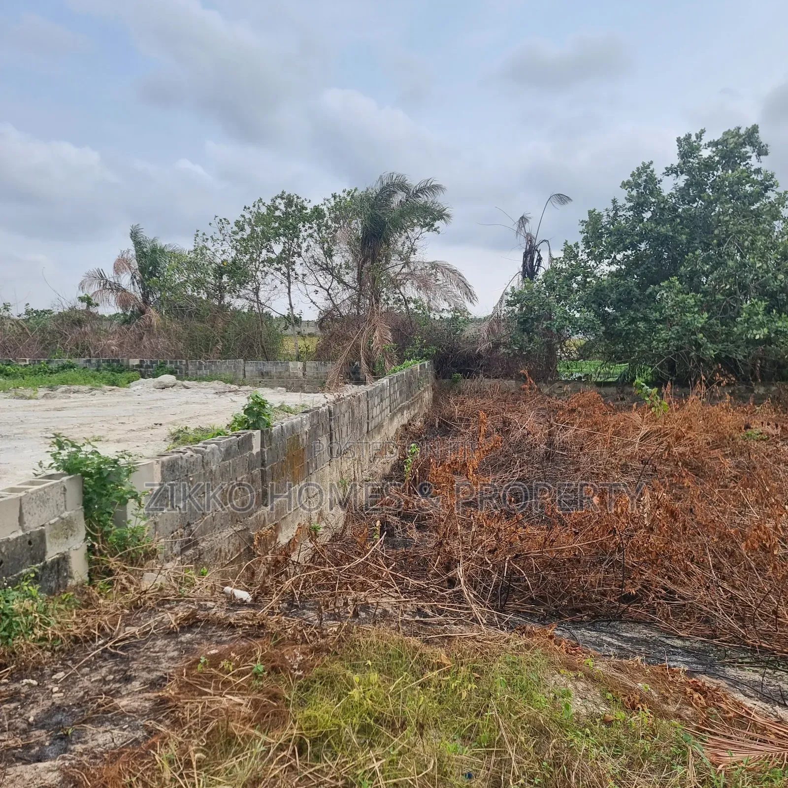 Land for Sale at Ajayi Apata in Sangotedo