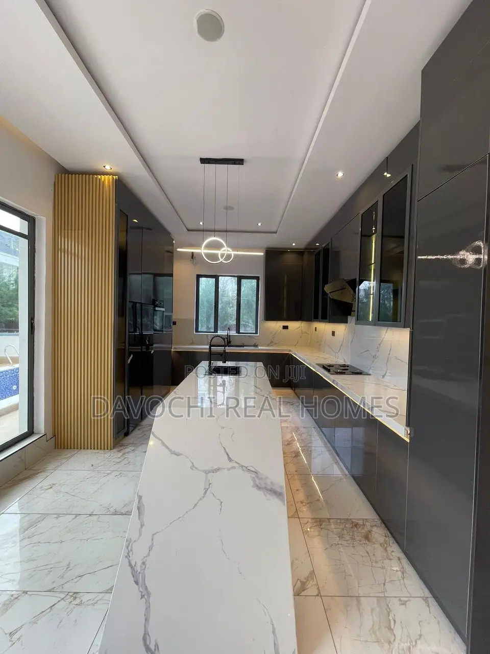Luxurious 5 Bedroom Duplex With Swimming Pool for Sale in Ikota