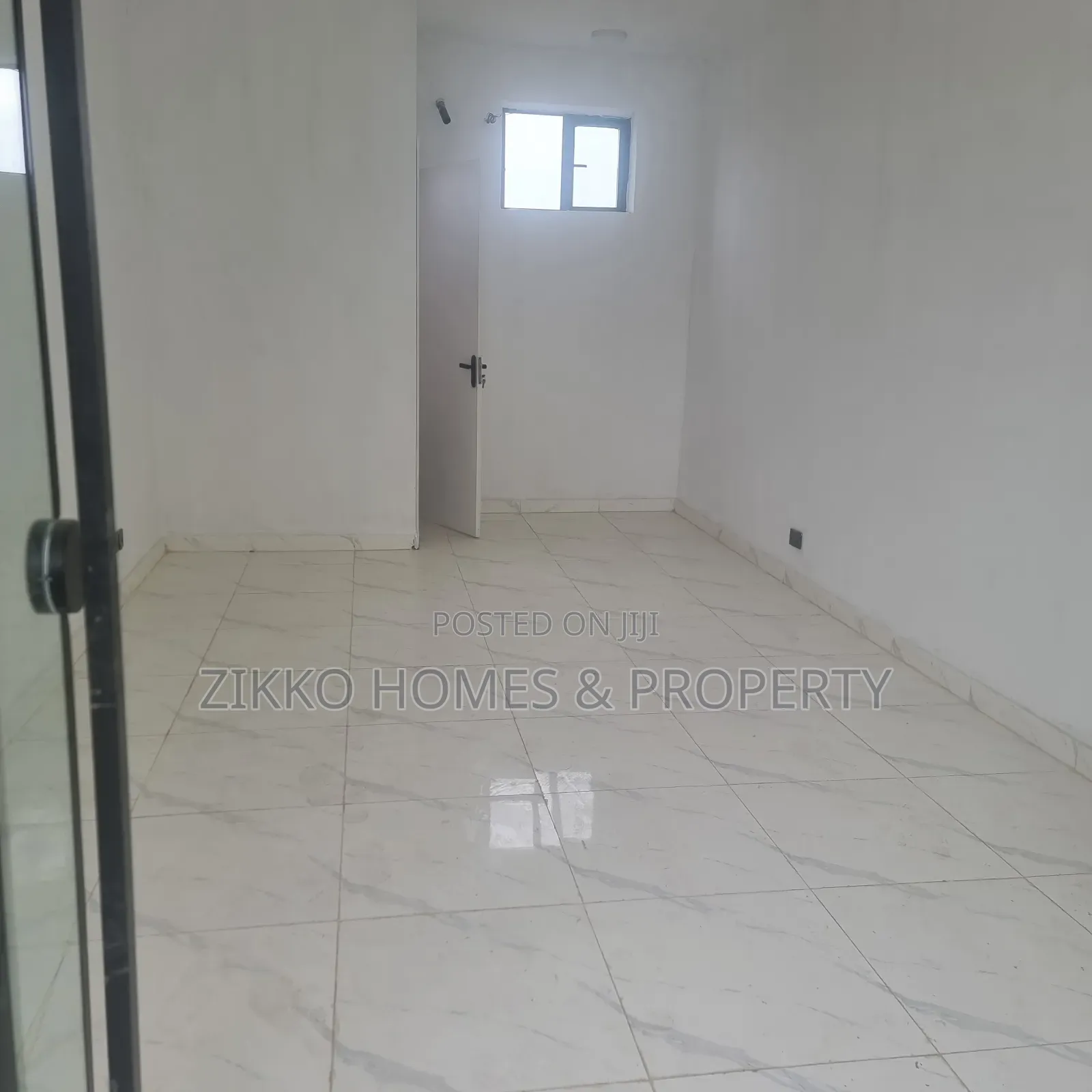 Shop for Sale in Ilaje / Lekki