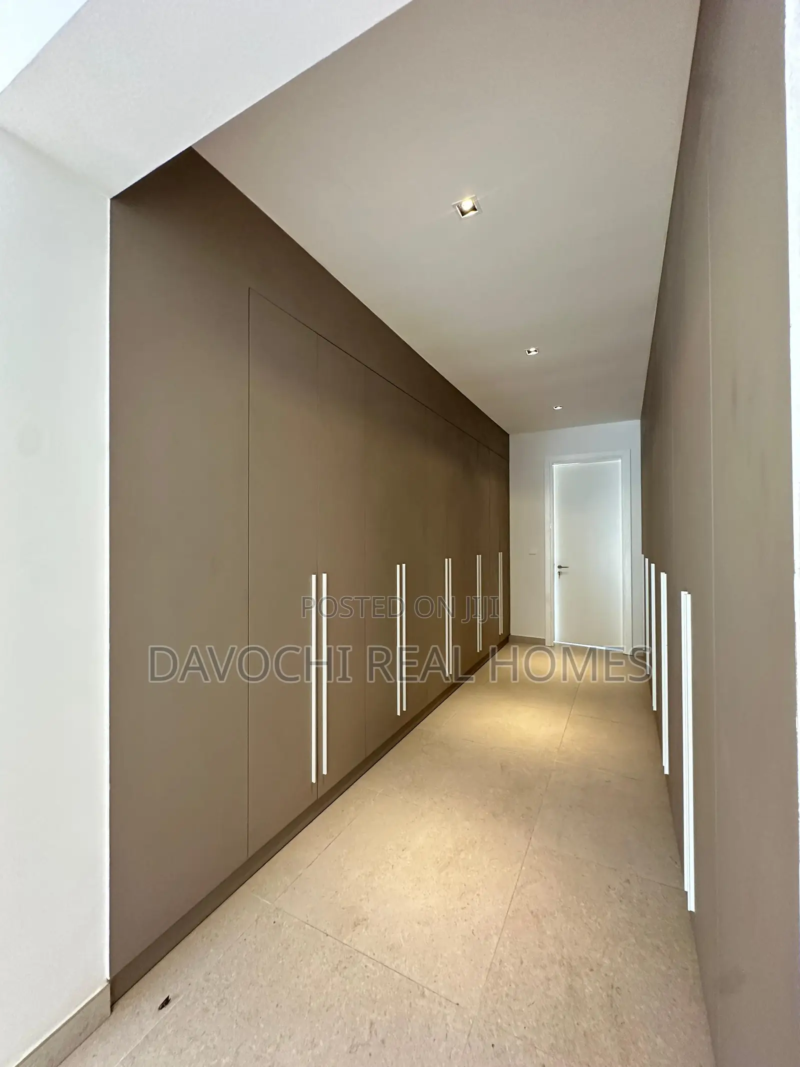 Luxurious 5 Bedroom Terrace Duplex With Bq for Sale in Banana Island