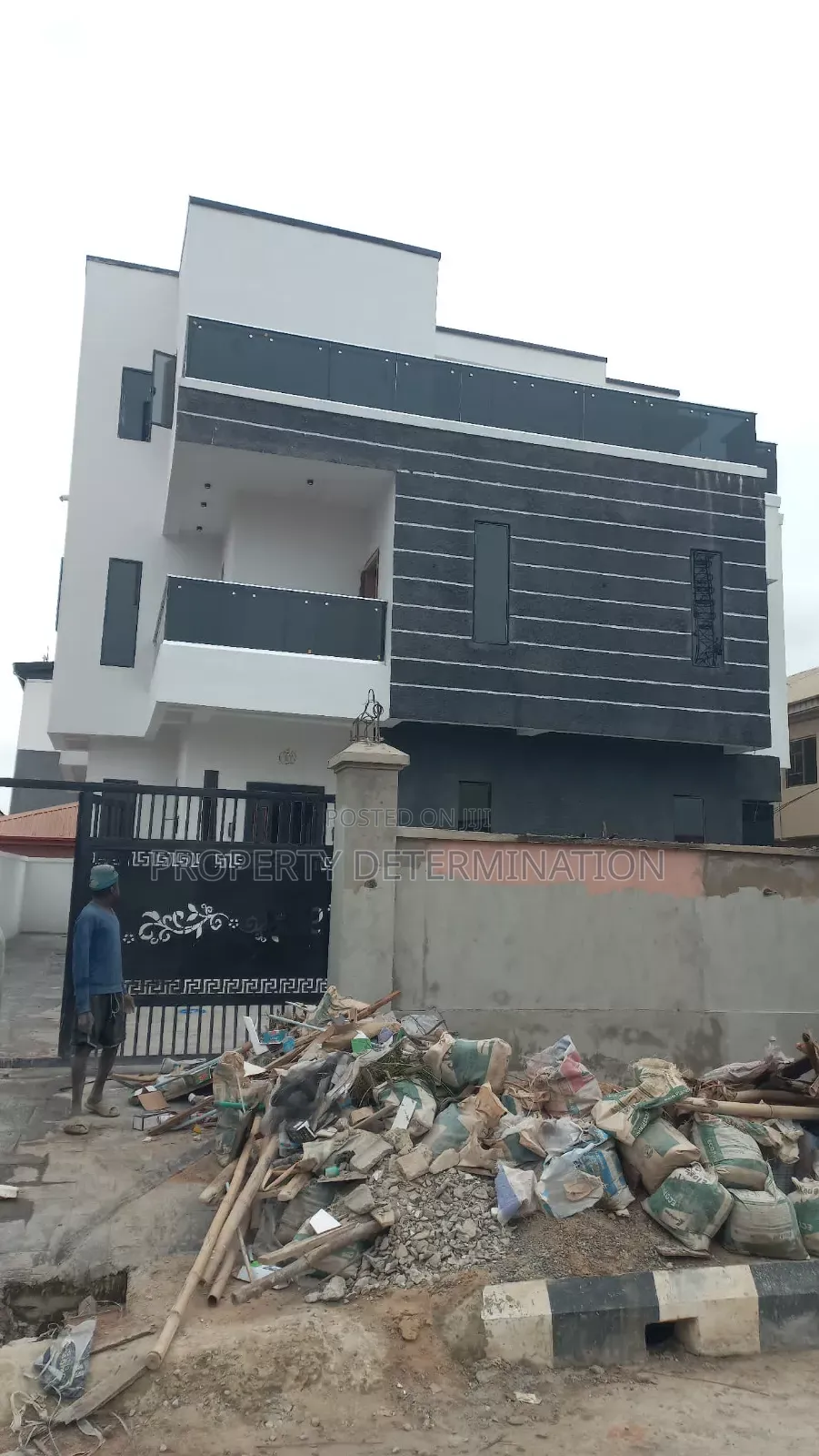 Furnished 5bdrm Duplex in Magodo Phase 1 for sale in GRA Phase 1