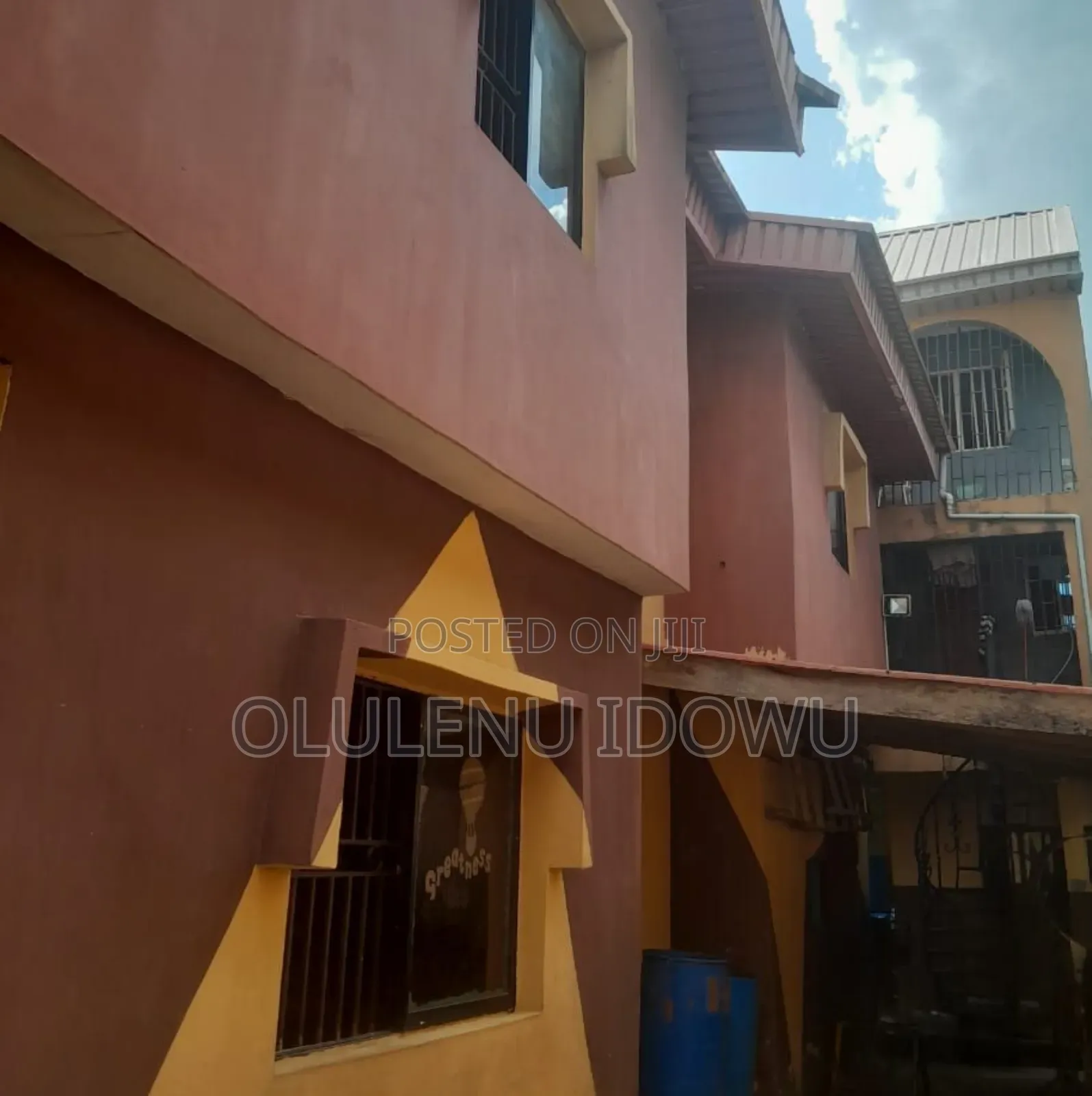 A Functional SCH for Sale on a Plot at Idimu/Orisunbare Lago in Idimu