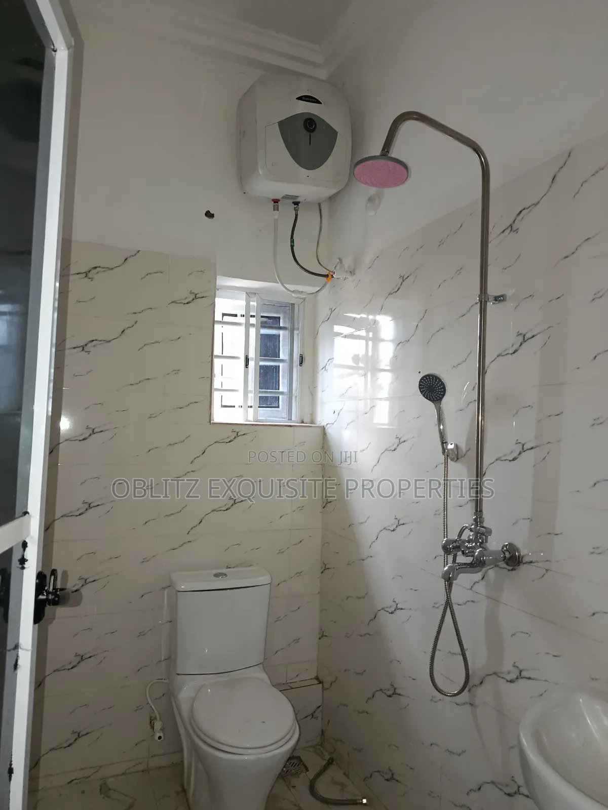 3bdrm Apartment in Hilltop Estate, Owerri for rent in Owerri