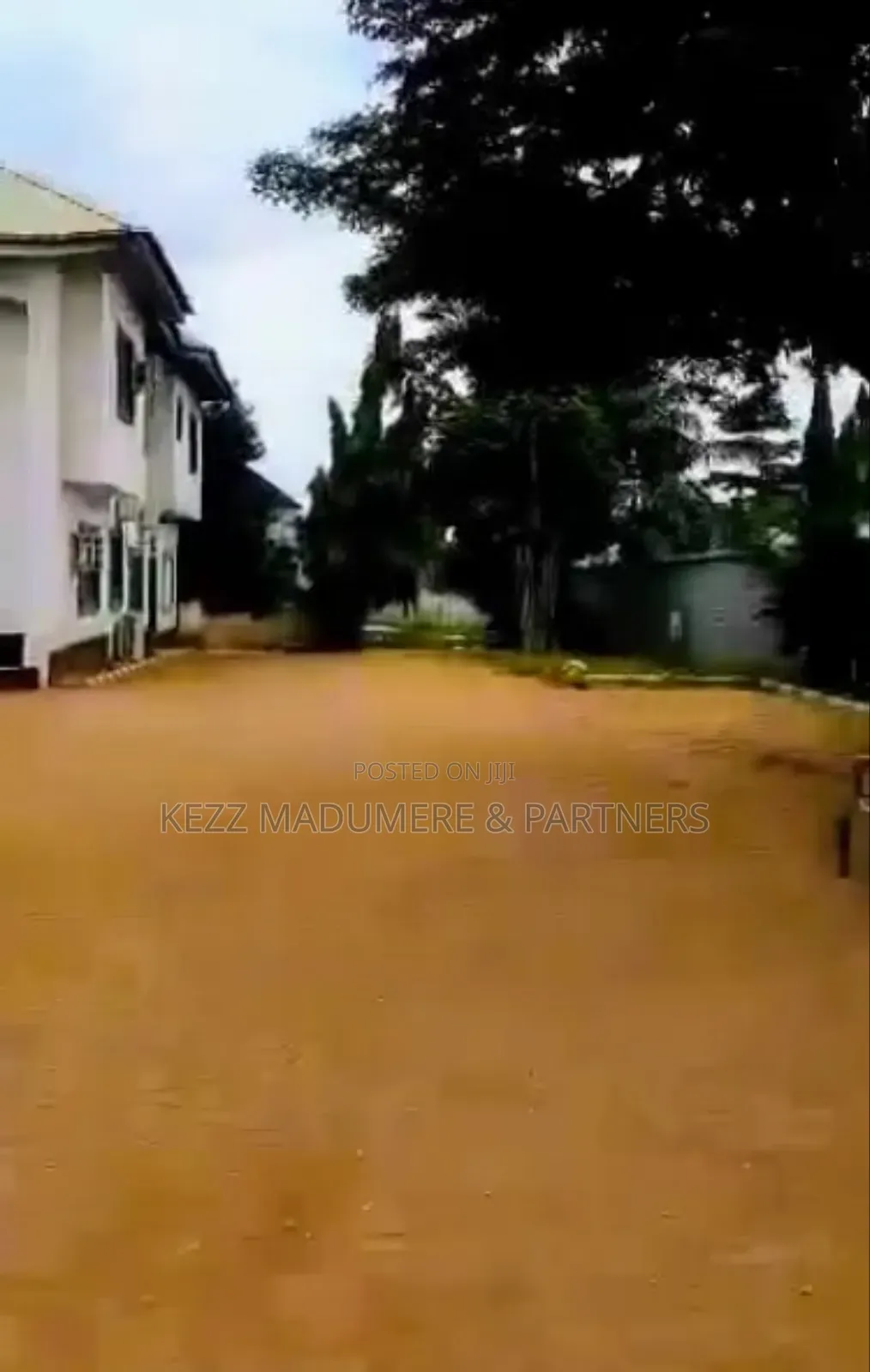 For Sale: 24 Rooms Hotel at Awka , Anambra State in Awka