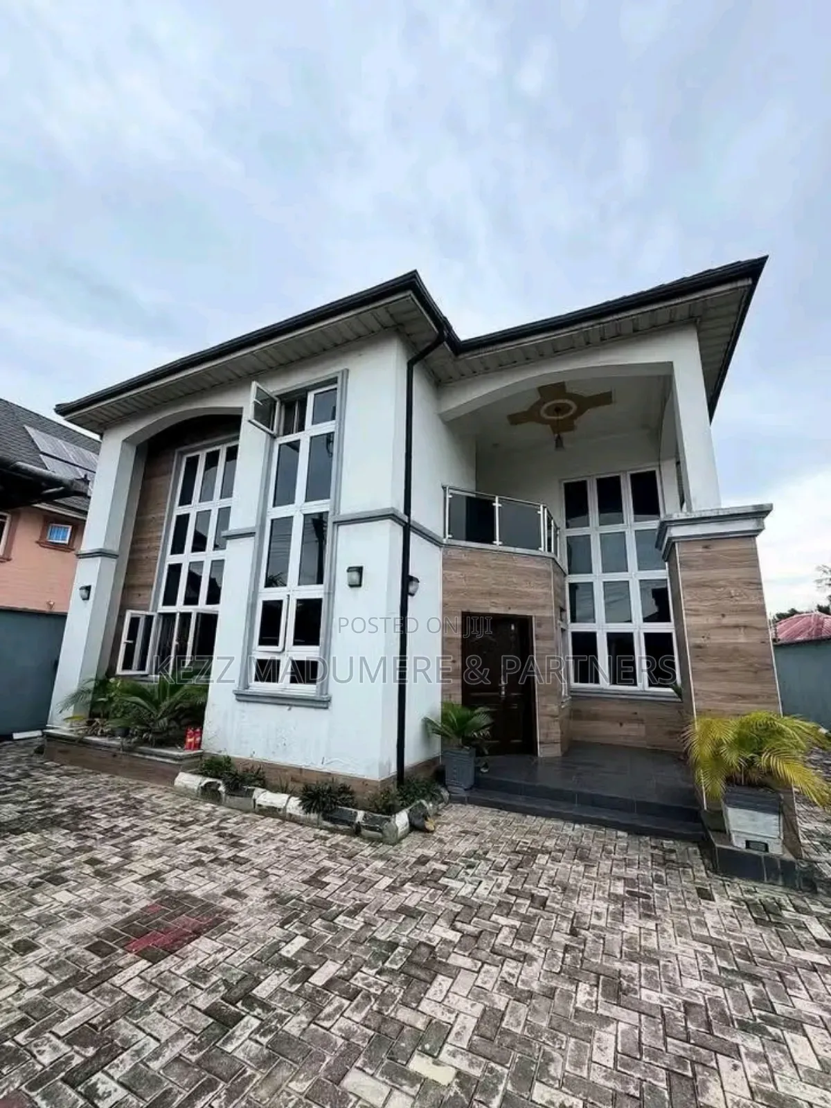 4bdrm Duplex in Farm Road 2 Eliozu for sale in Port-Harcourt