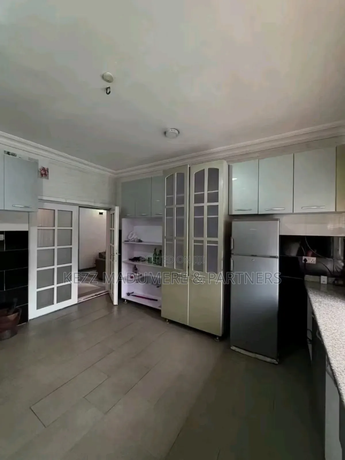 4bdrm Duplex in Farm Road 2 Eliozu for sale in Port-Harcourt