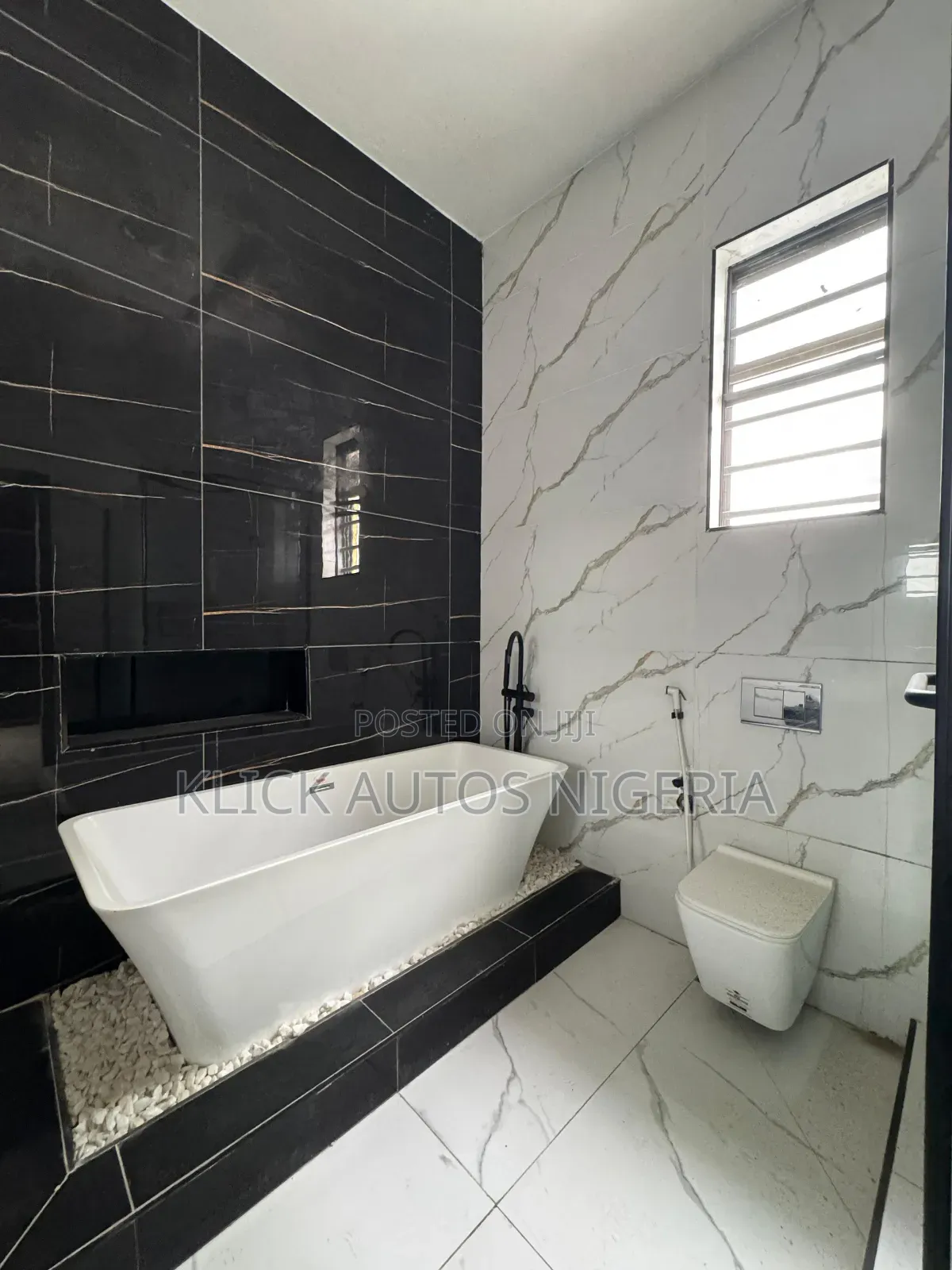 4bdrm Duplex in Lekki for sale in Lekki