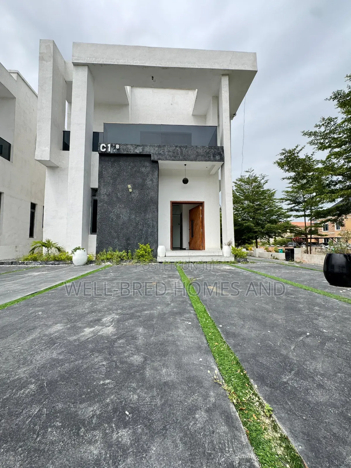 4bdrm Duplex in Orchid Lekki Lagos for sale in Lekki