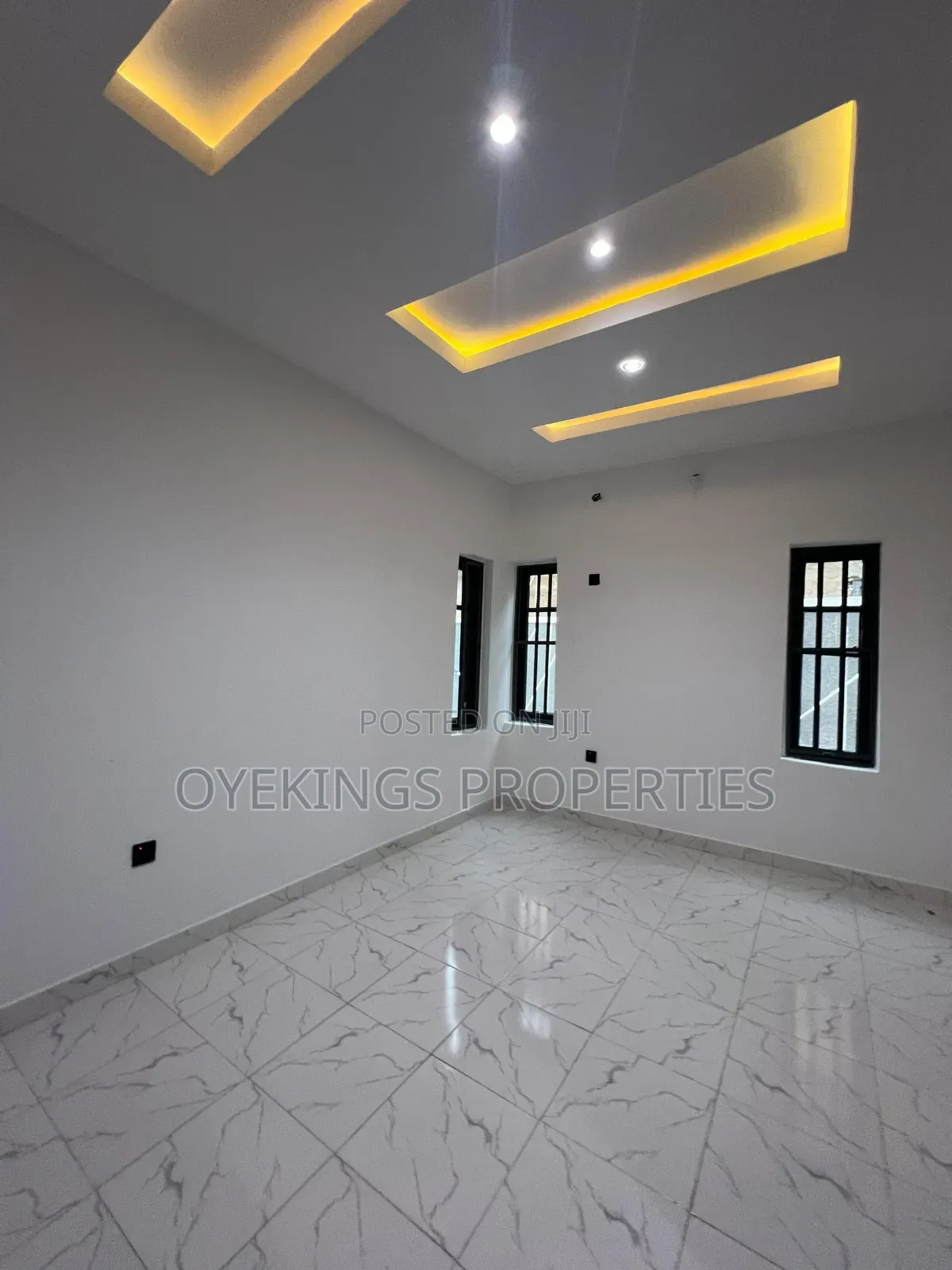 4bdrm Duplex in Purple Gate, Akala Express for sale in Akala Express