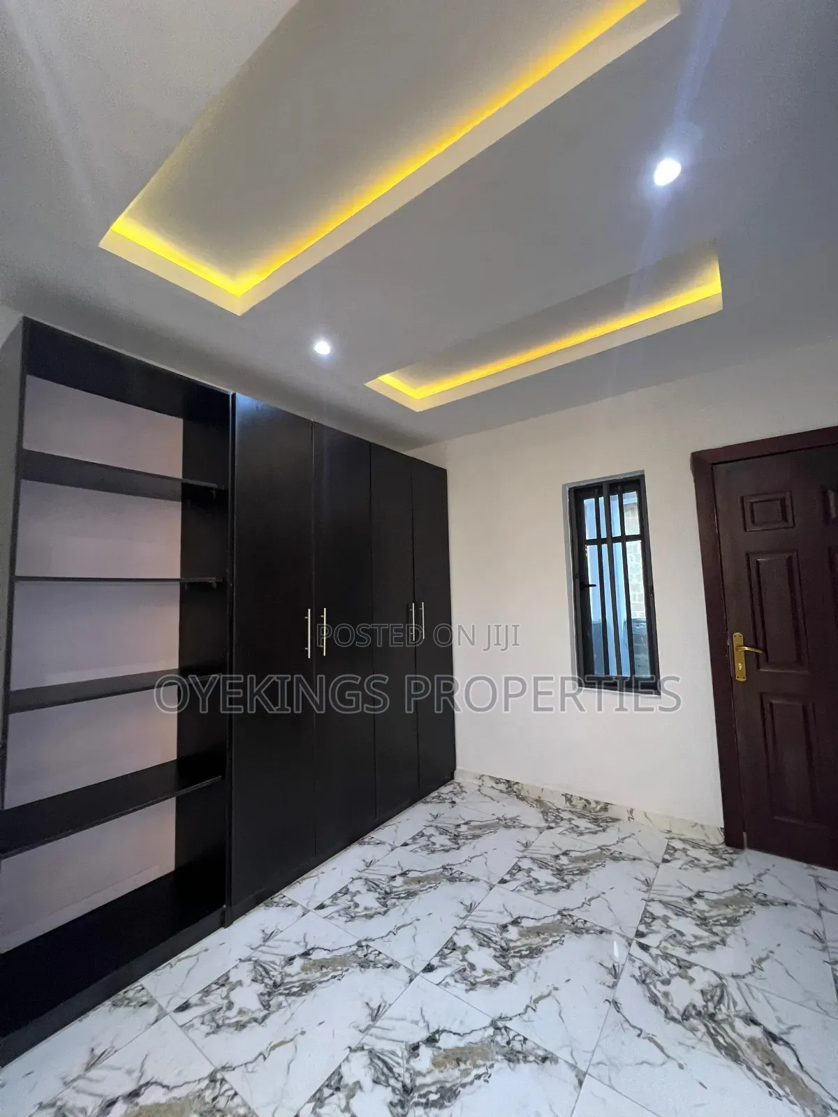 4bdrm Duplex in Purple Gate, Akala Express for sale in Akala Express