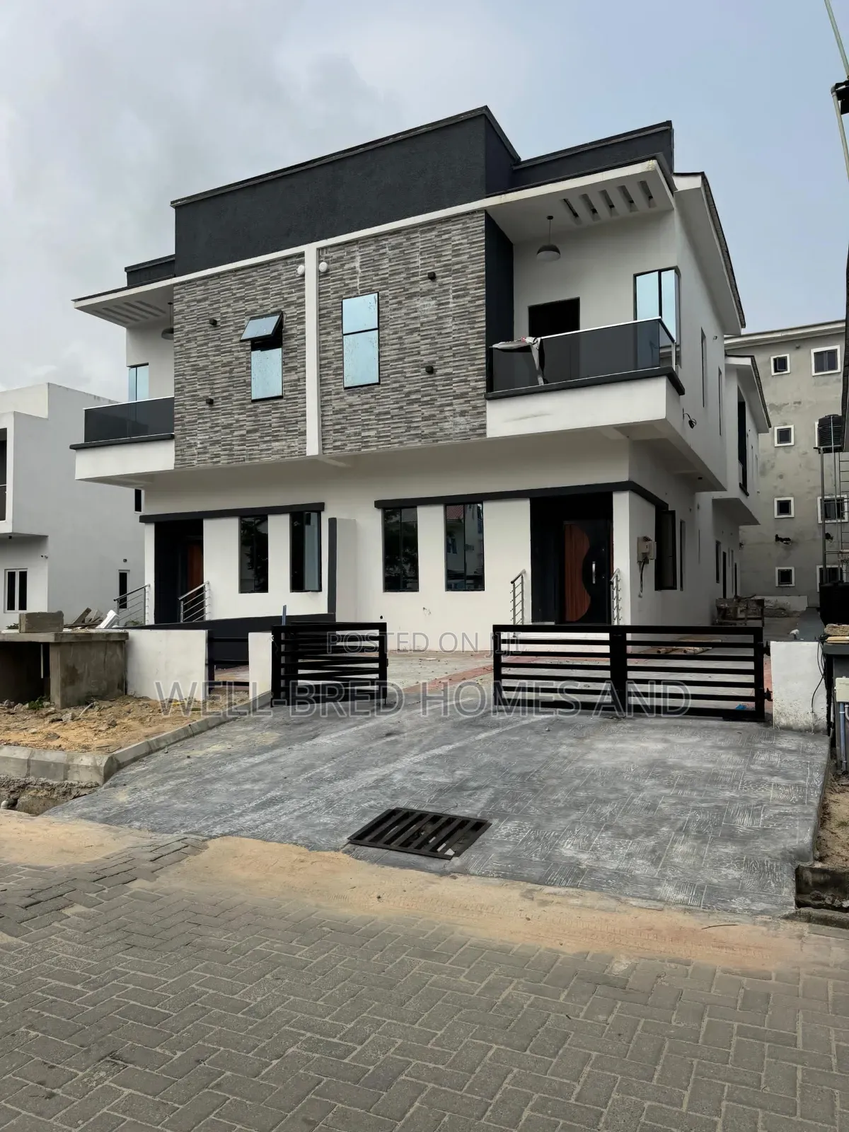 4bdrm Duplex in Orchid Lekki Lagos for sale in Lekki