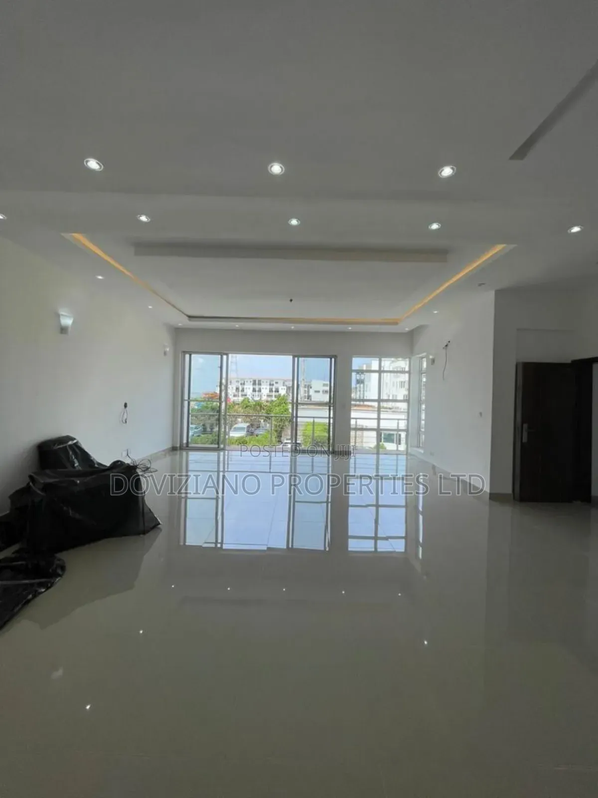 3bdrm Apartment in Banana Island for sale in Banana Island