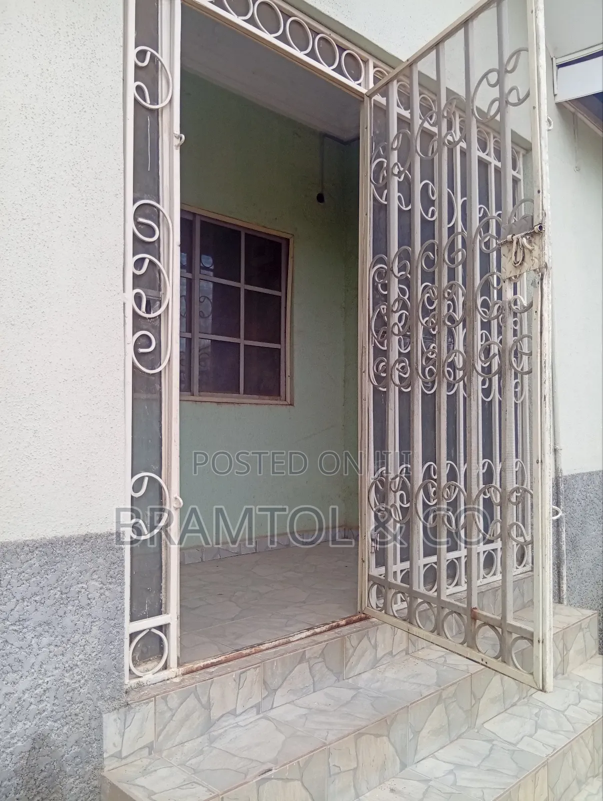 3bdrm Bungalow in Cbn Quarters, FHA for rent in FHA