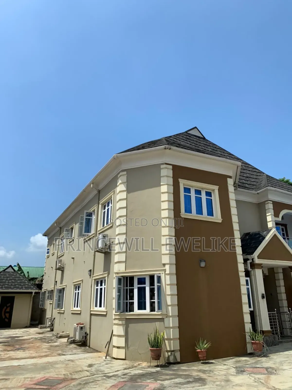 6bdrm Duplex in Ifako-Ijaiye for sale in Ifako-Ijaiye