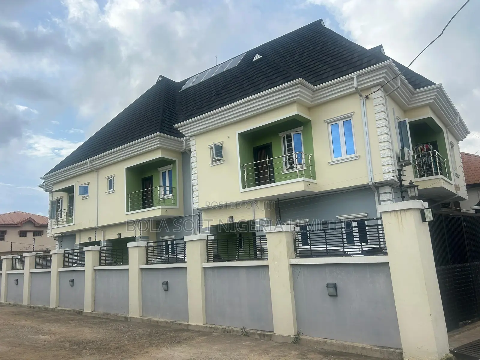 3bdrm Duplex in Akoto Estate 🏡 Elebu for sale in Akala Express