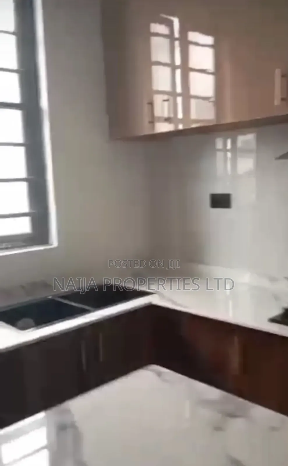 4bdrm Duplex in Chevron Alternative, Lekki for sale in Lekki
