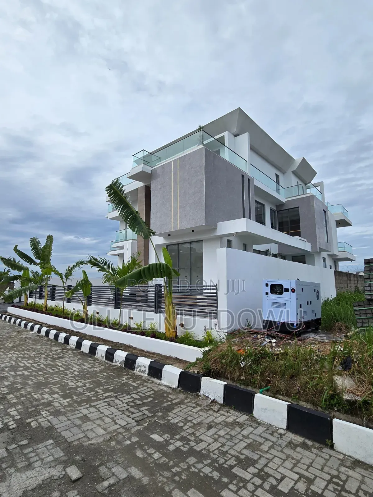 Furnished 5bdrm Duplex in Osapa london for sale in Osapa london